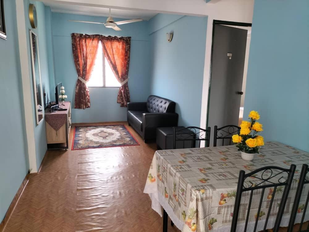 Khairul Sutera Seberang Jaya Apartment *
